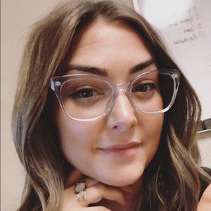 Meet your Posher, Cassandra